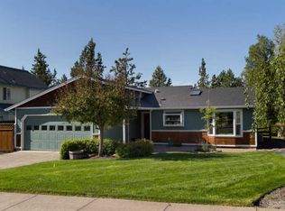 2030 NE Hollow Tree Ln, Bend, OR 97701