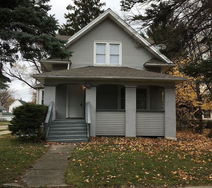 1st image of 520 8th St #2