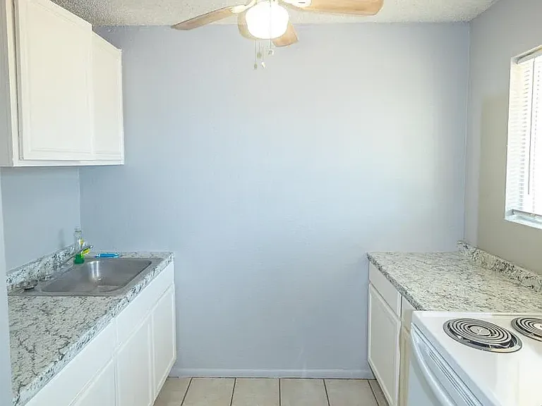 2203 E McKinley St #1 — Photo 2