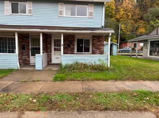 202 3rd Ave, Ford City, PA 16226