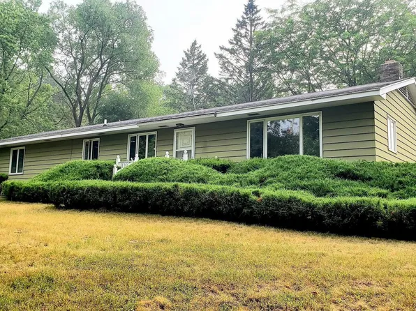 721 N Amber Rd, Scottville, MI 49454
