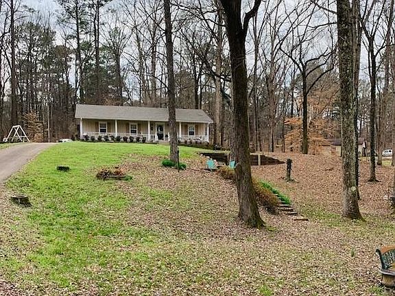 2nd image of 801 Thunderbird Dr S