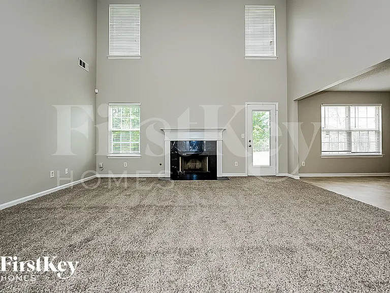 11768 Registry Blvd — Photo 2