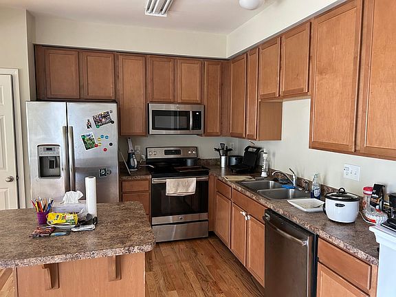 4th image of 358 Larose Dr