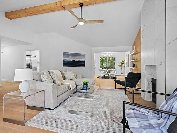 3rd image of 12 Lyndhurst Dr