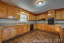 5th image of 2634 Hill Ln