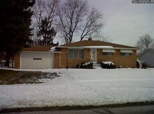 5839 Scarlet Oak Dr, Bedford Heights, OH
