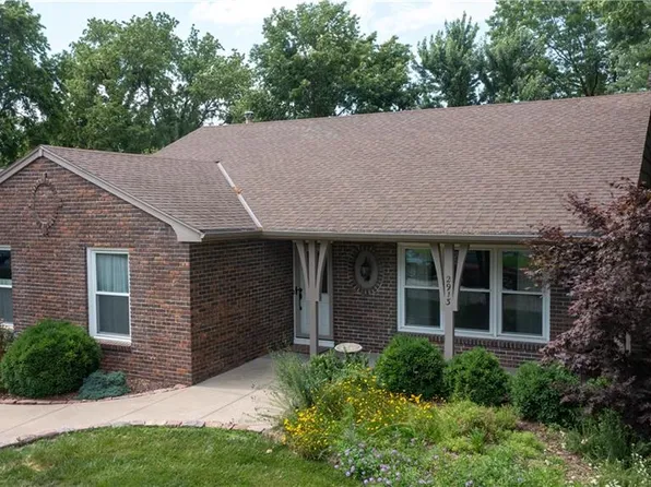 2913 Joslin Ln, Saint Joseph, MO 64506