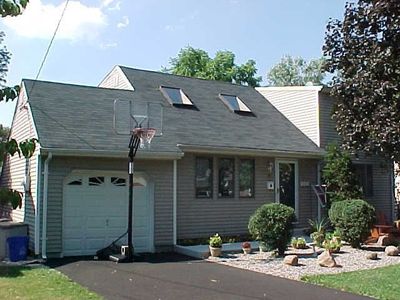 18 Woodland Dr, Colonia, NJ, 07067