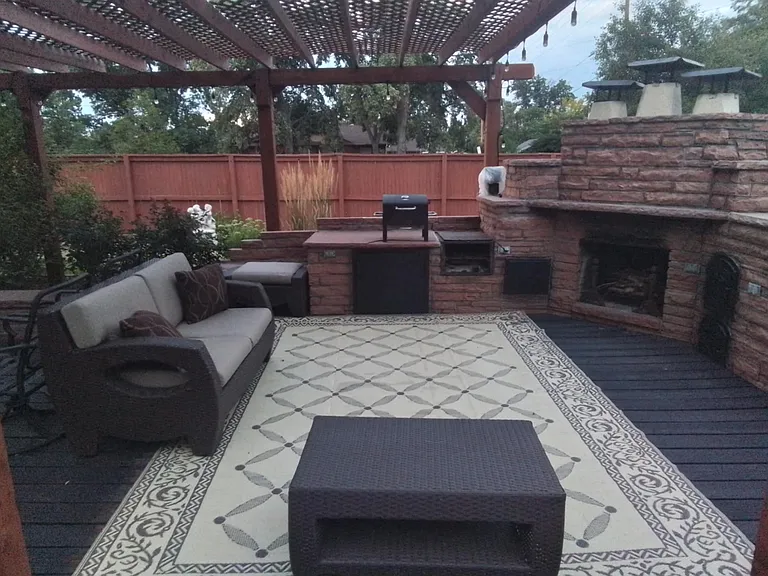 2580 N Monaco Pkwy #1 — Photo 9