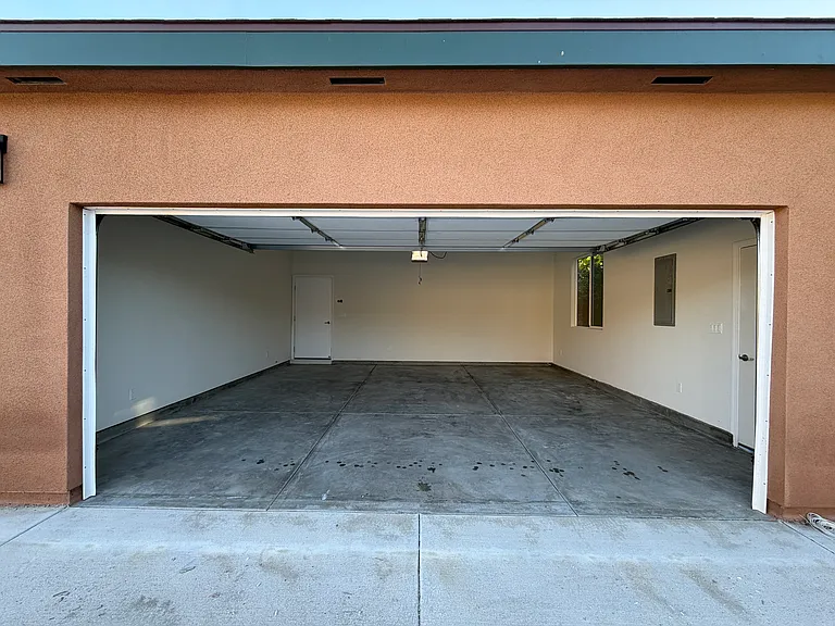 9128 1/2 W Duarte Rd #9128-1/2 — Photo 2