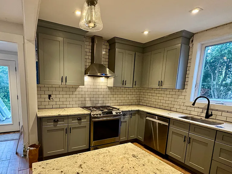 Edgewater Pl — Photo 8