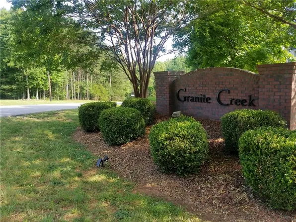 25 Granite Creek Dr, Granite Falls, NC 28630