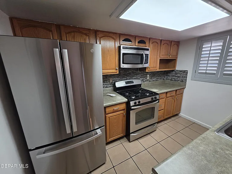 11229 Pony Soldier Ave — Photo 2