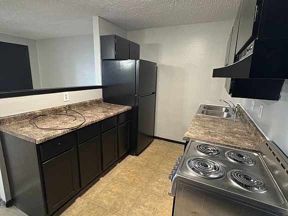 2nd image of 3719 W 9th St APT 6