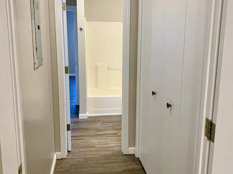 3600 Thornhill Cir W — Photo 13
