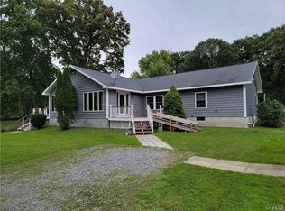 9477 Hewitt Ln, Weedsport, NY 13166