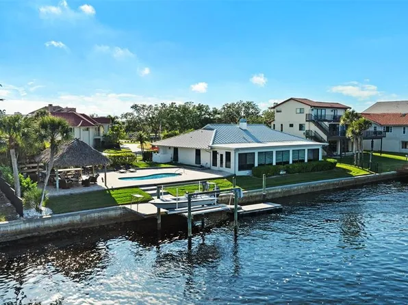 5791 Westshore Dr, New Pt Richey, FL 34652