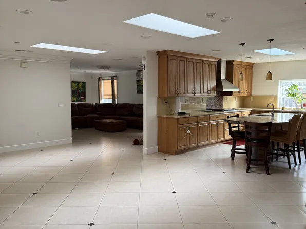 1411 Floyd Ave, Sunnyvale, CA 94087