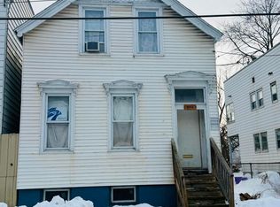 516 1st St, Albany, NY 12206