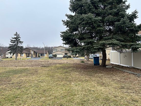 3rd image of 18619 Laramie Rd