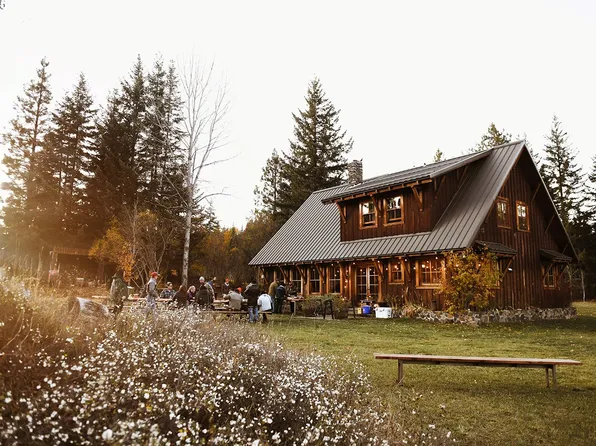 230 Jennings Rd, Trout Lake, WA 98650