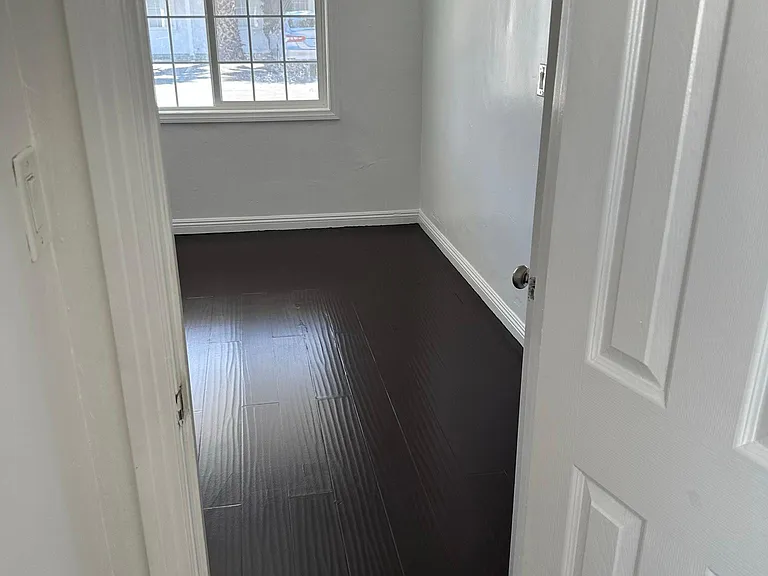 45307 Sierra Hwy — Photo 10
