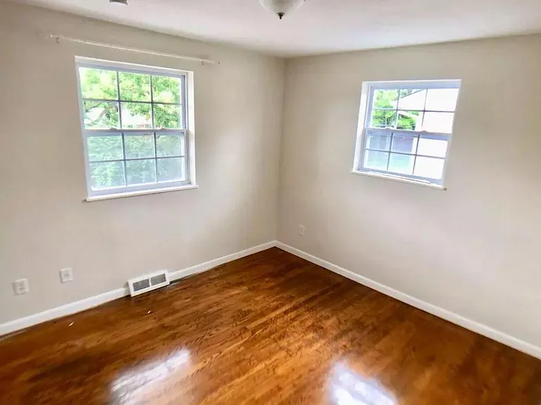3412 Woodman Dr — Photo 8