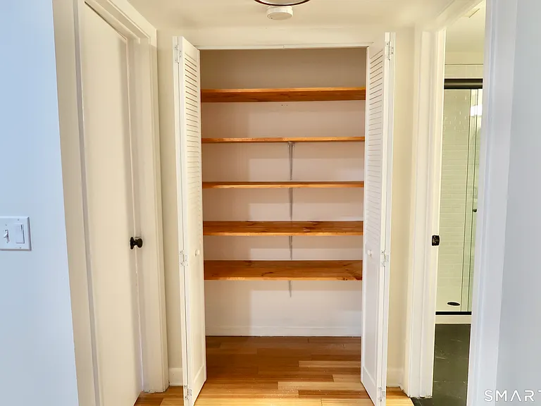 20 Woodsedge Dr #5B — Photo 7