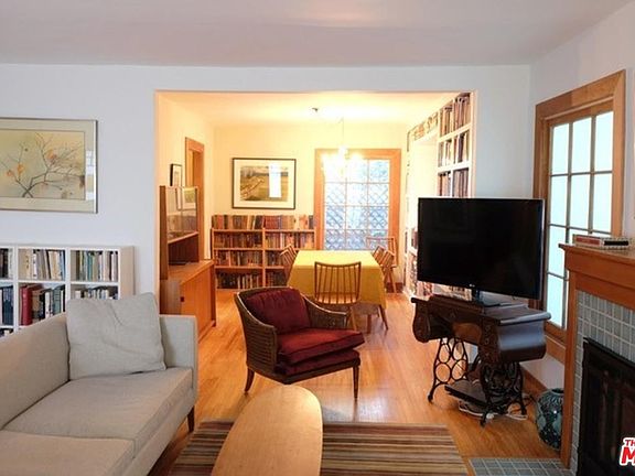 4th image of 2458 Cheremoya Ave