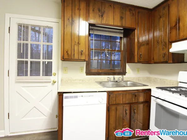 639 Palm St, Canton, GA