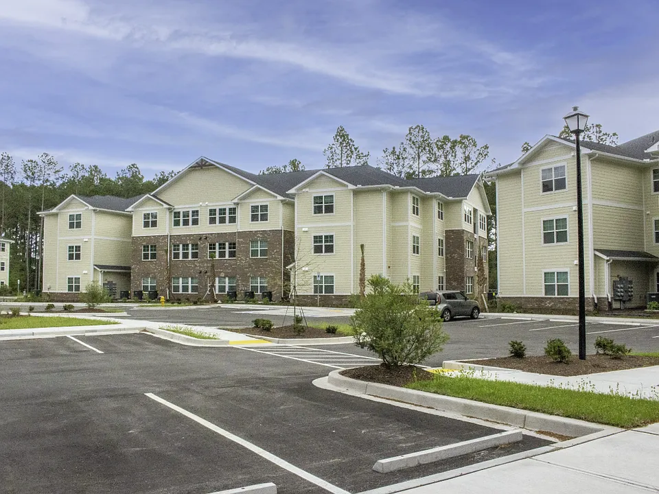 Waterford Pointe