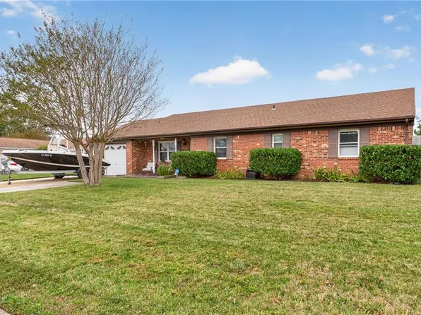 2944 Cherie Dr, Virginia Beach, VA 23453