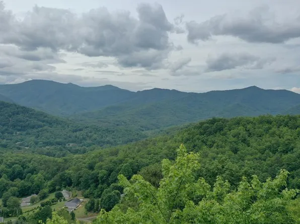 77 Kako Ridge Rd, Sylva, NC 28779