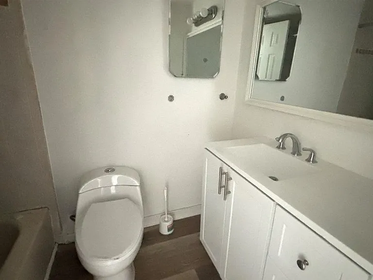 860 Sky Lake Cir #412 — Photo 11