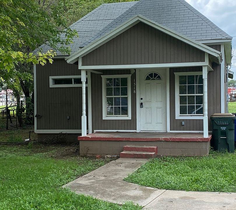 1318 S 2nd St, Chickasha, OK 73018 Zillow