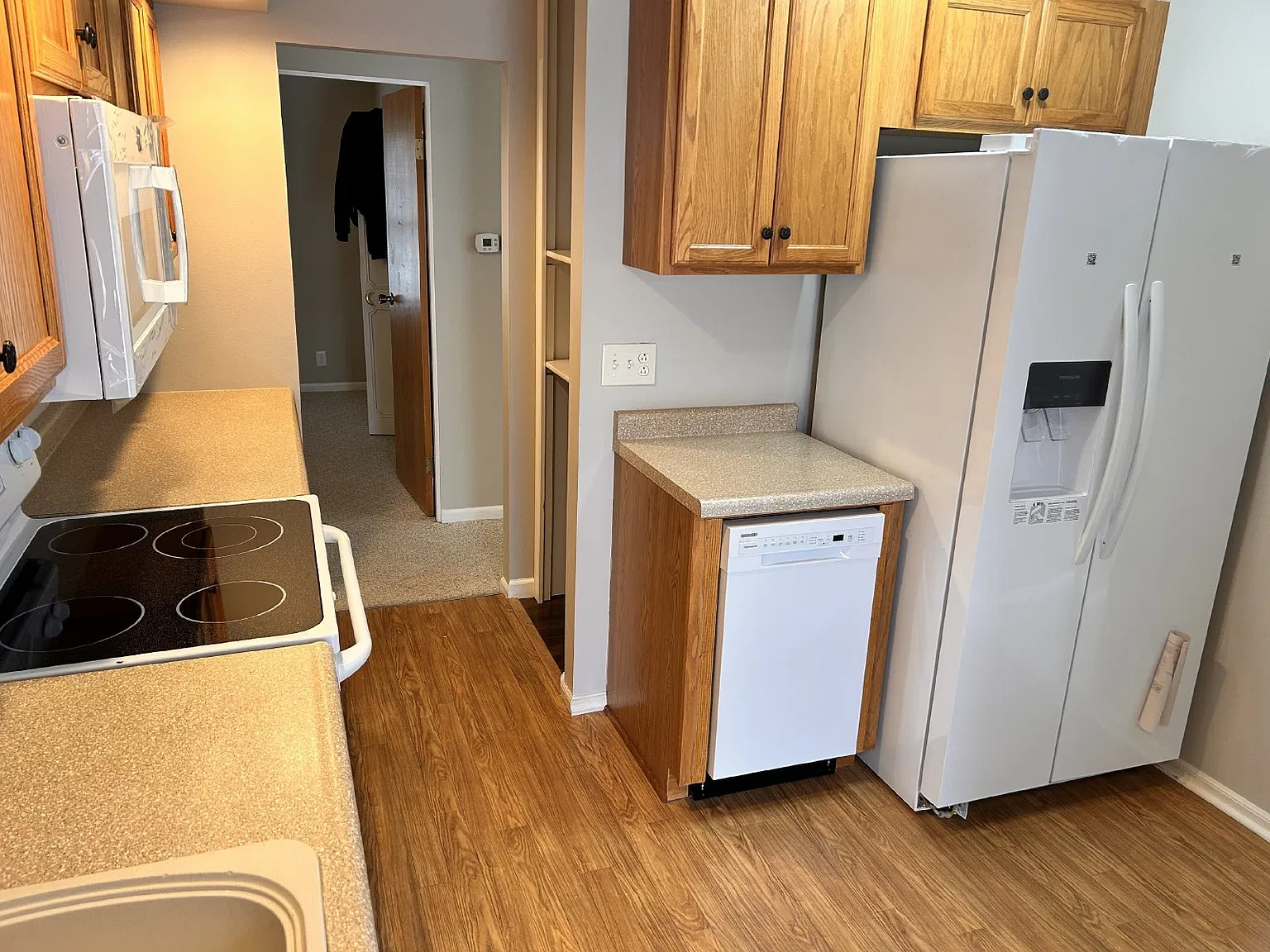 3 bed, 1.5 bath, 1131 sqft, $1,800 — Photo 3