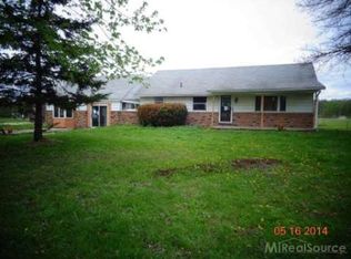 8612 Gratiot Ave, Columbus, MI 48063