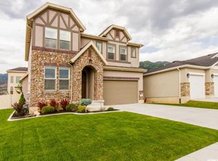 869 S Cherry Plum Ln, Fruit Heights, UT 84037