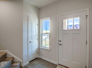 7873 Pinnacle Point Dr, West Chester, OH 45069