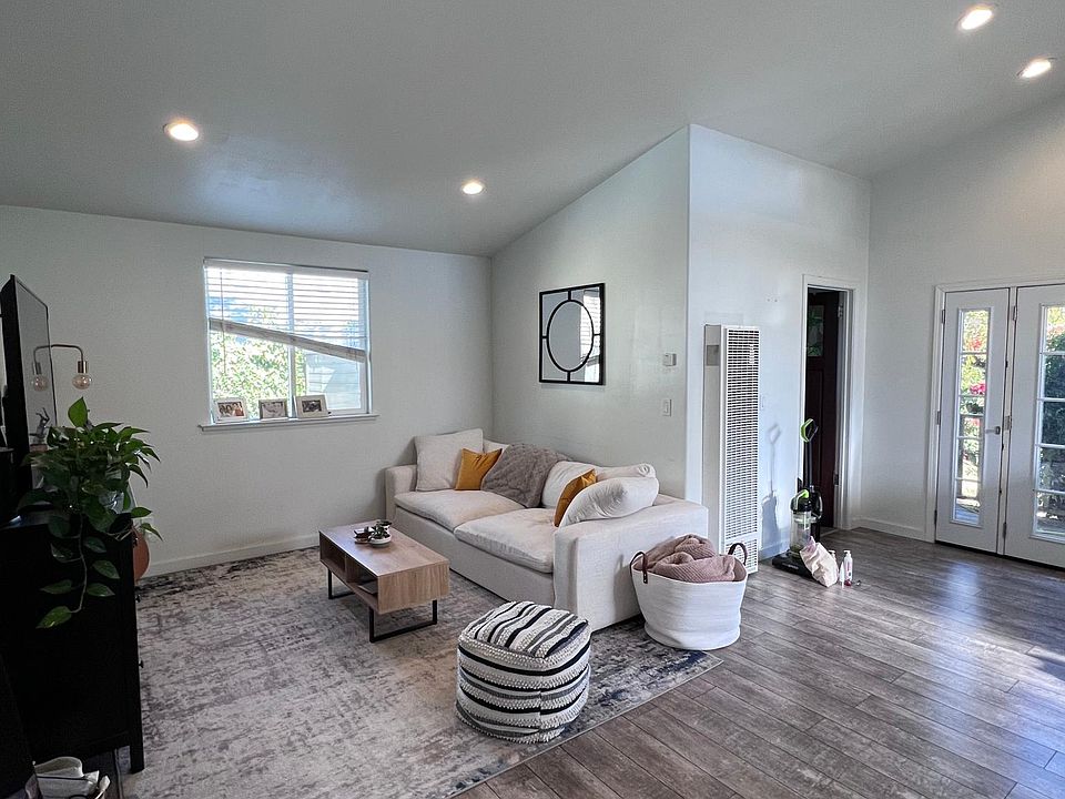 1st image of 326 Plateau Ave