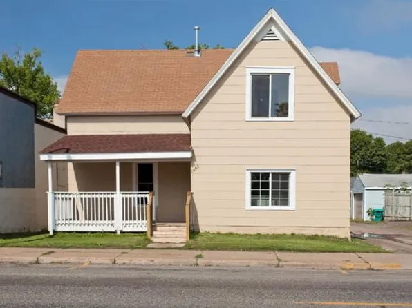 1093 Arcade St, Saint Paul, MN 55106