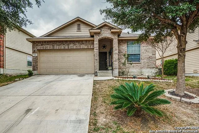4 bed, 1579 sqft, $1,695 — Photo 2