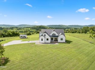 350 Oak Grove Ln, Sharps Chapel, TN 37866