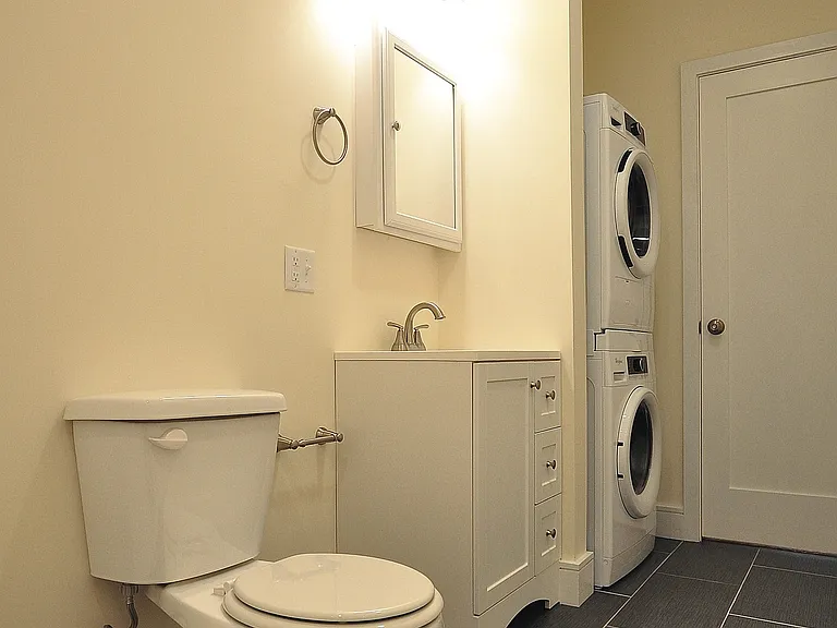 877 Beacon St #2 — Photo 3