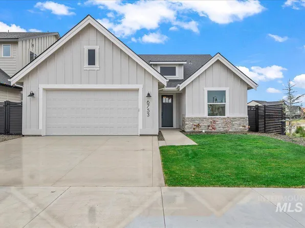 6753 N Magic Mallard Ave, Meridian, ID 83646