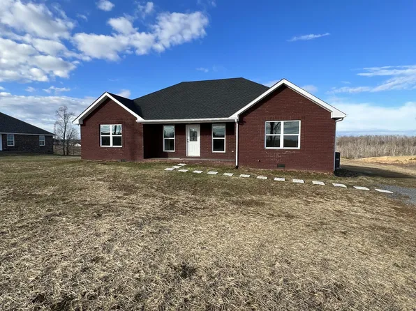 211 Elton Ln, Lafayette, TN 37083