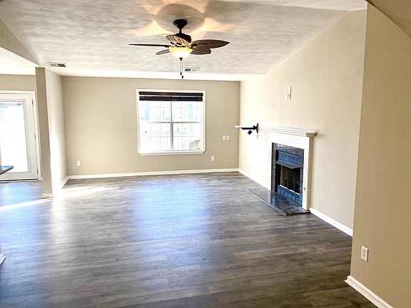 2nd image of 410 Stallings Ct