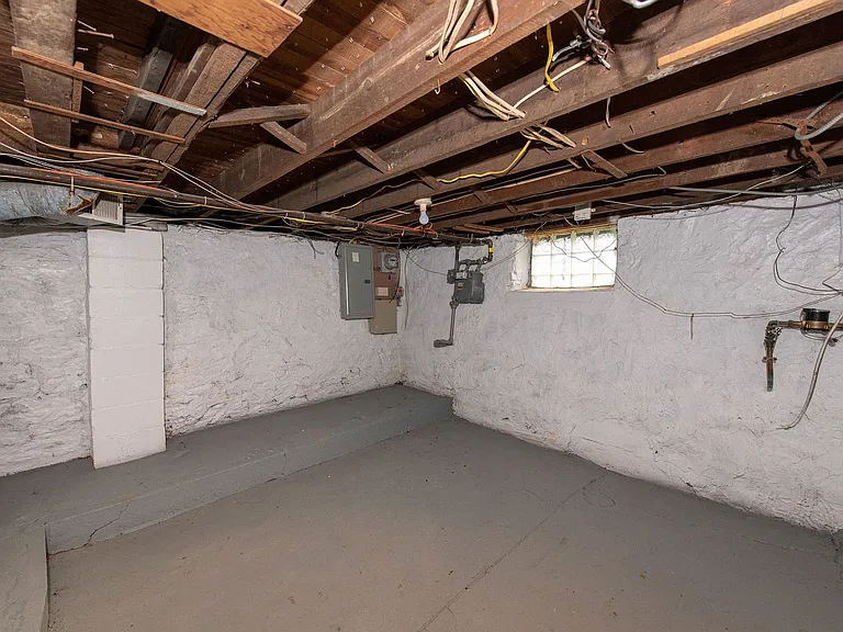 5403 Ravenna St — Photo 35