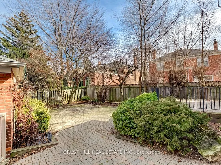 109 Mona Dr — Photo 25